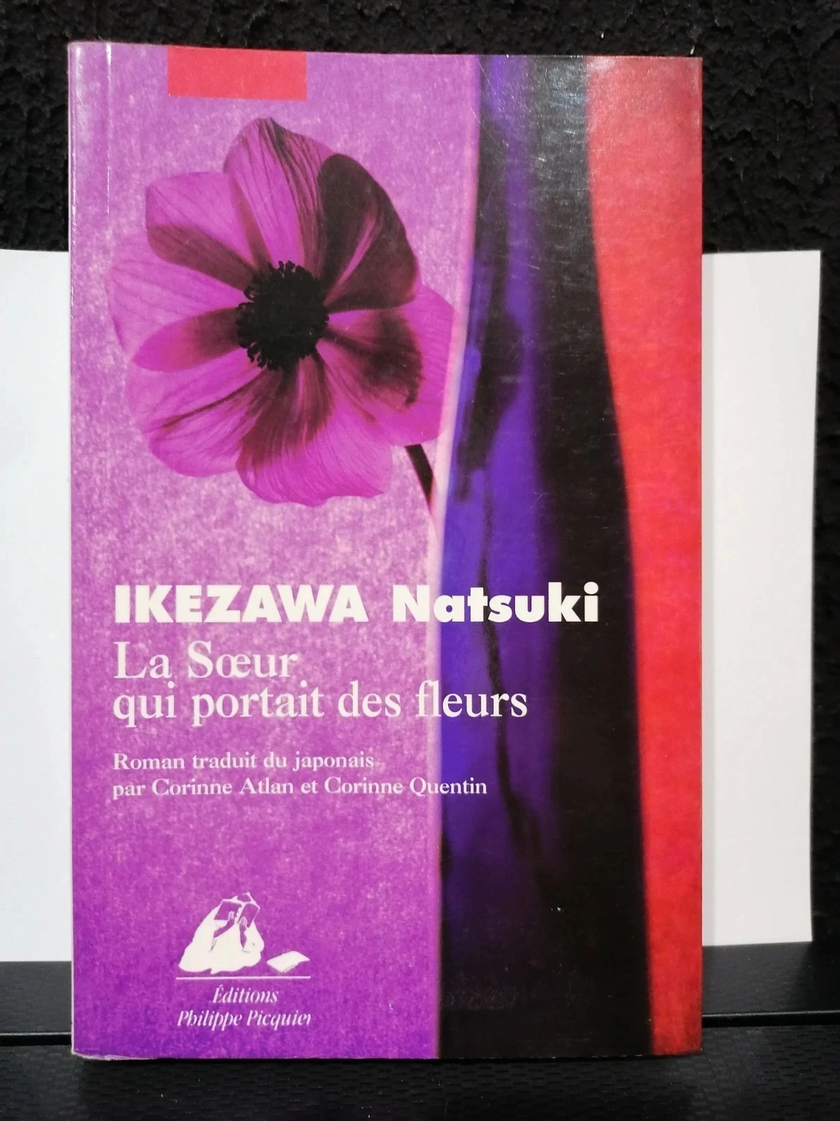 La sœur qui portait des fleurs
